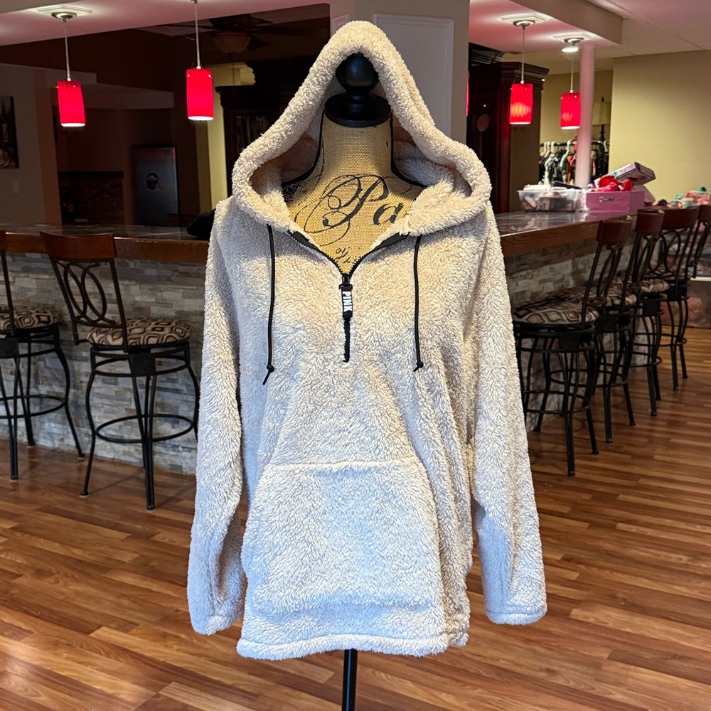 PINK Victoria’s Secret size medium cream soft pullover oversized Sherpa fleece - Picture 6 of 6
